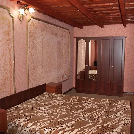 Hotell At John's *